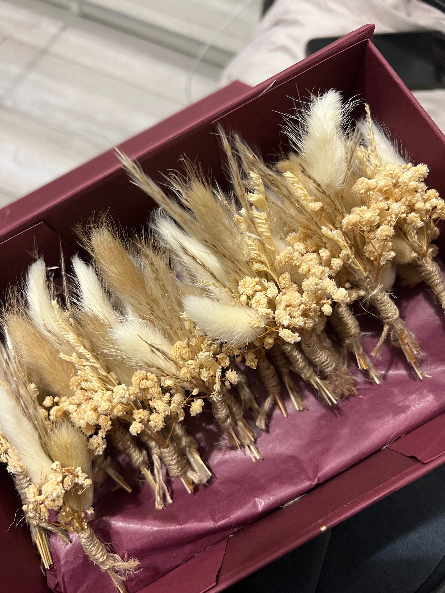 Yusi Bunny Boutonnières