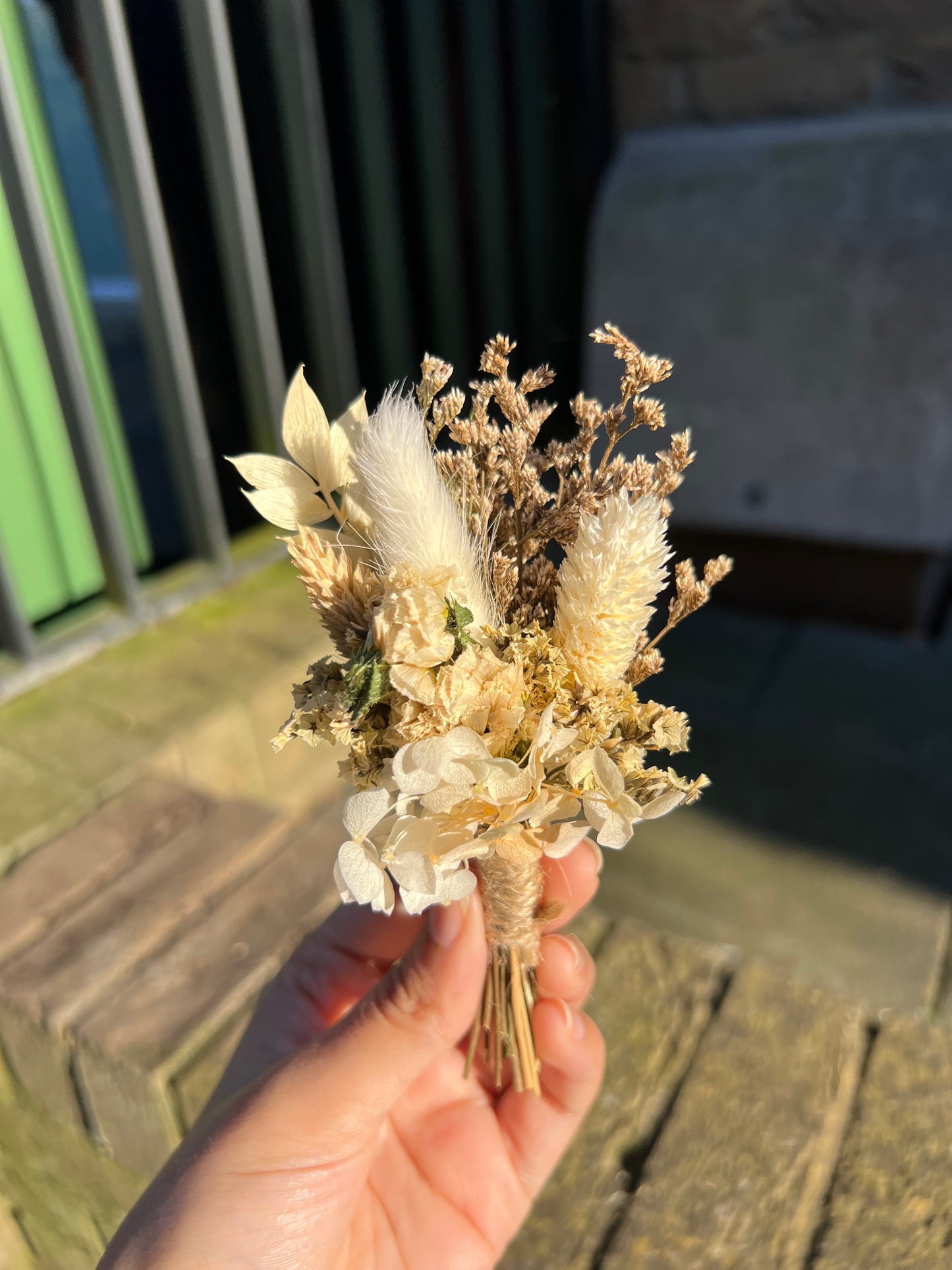 Men’s Whimsical Ari boutonnières